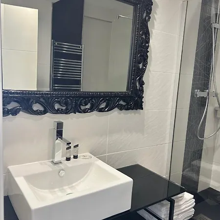 Escalera 9 아파트 기욘